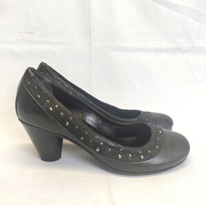 MELIN Italy Black Leather Round Toe Pumps Heels Subtle Metal Studs Sz 35
